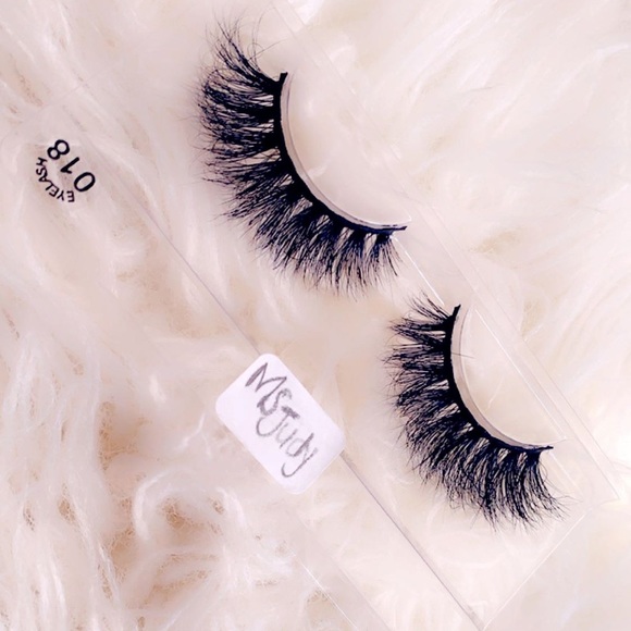 Lash💎 - Picture 5 of 6